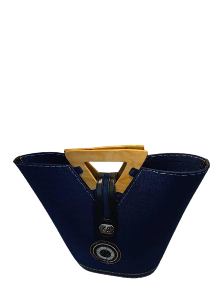 Beaded handbags with wooden handle