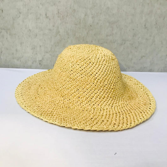 Raffia hat