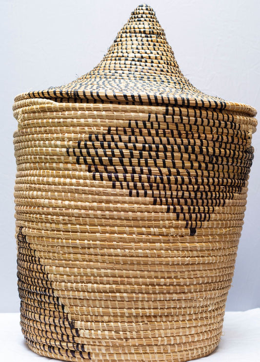 Medium-sized baskets with lids