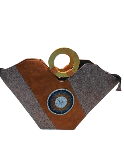 Beaded handbags with wooden handle