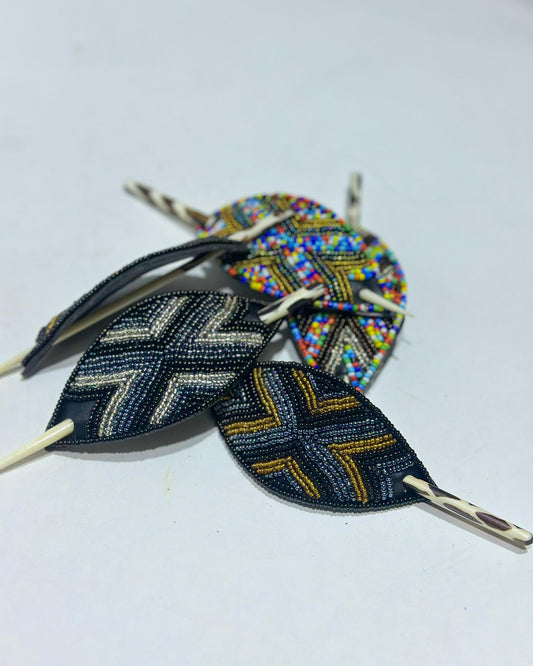 Beaded pony holder